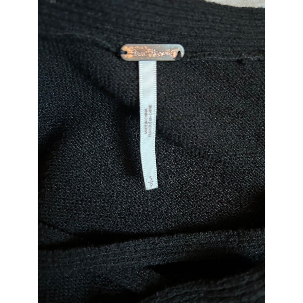 Free People Black V-Neck Sweater - Picture 7 of 10